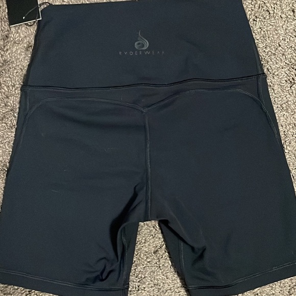 ♦️SOLD♦️NKD align shorts sz. SMALL. NWT - Picture 2 of 6